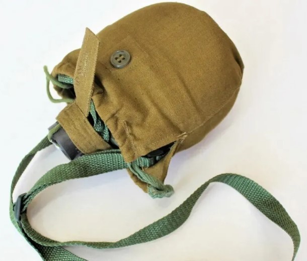 Фляга походная (1 л), с чехлом Фляга походная (1 л), с чехлом